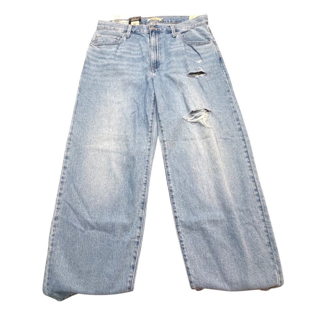 NEW Levis Premium Baggy Dad Jeans Womens 31 Light Wash Distressed Straight ws